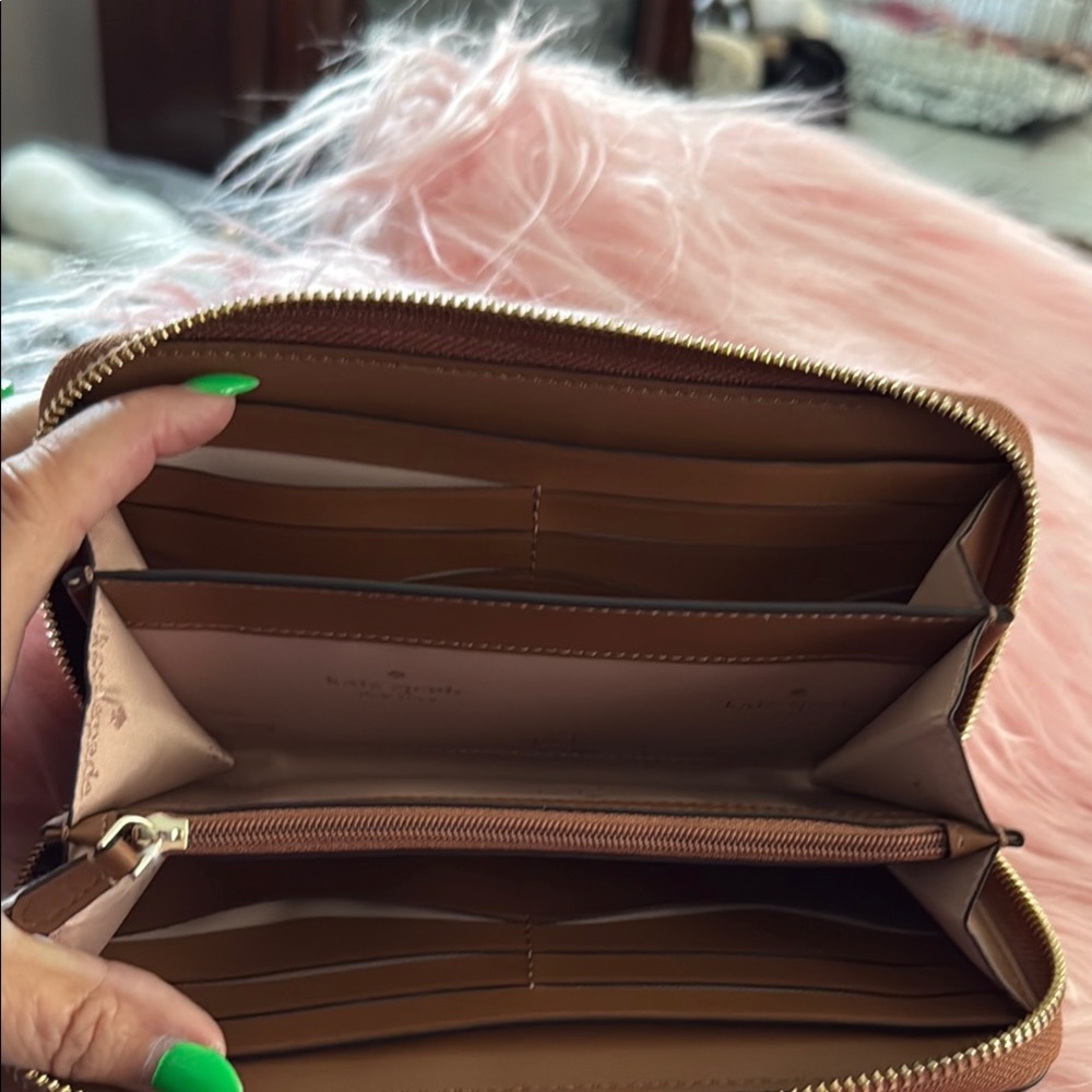 Kate Spade Tan Leather Zip Wallet - Picture 2 of 3